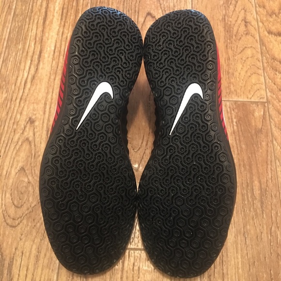 NIKE MagistaX Ola II Men’s Indoor Soccer Shoes NEW - Picture 7 of 7